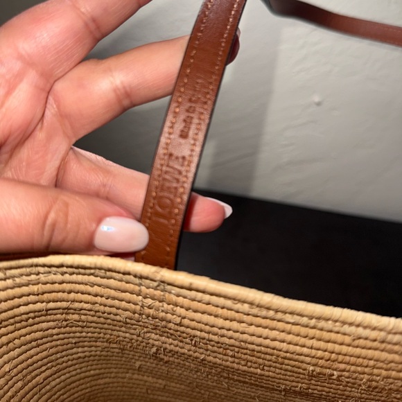 LOEWE Raffia Small Square Basket Tote Bag - Picture 4 of 8